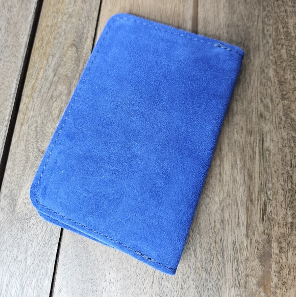 Portland Leather Goods Joni Blue Suede Passport Wallet - Picture 5 of 8